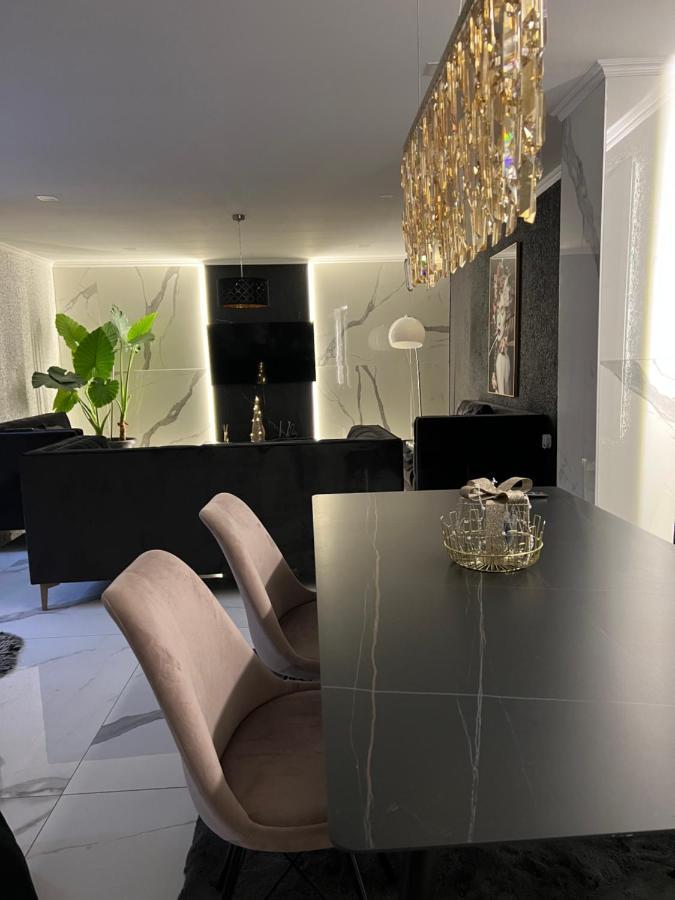 奥西耶克Golden House别墅 外观 照片